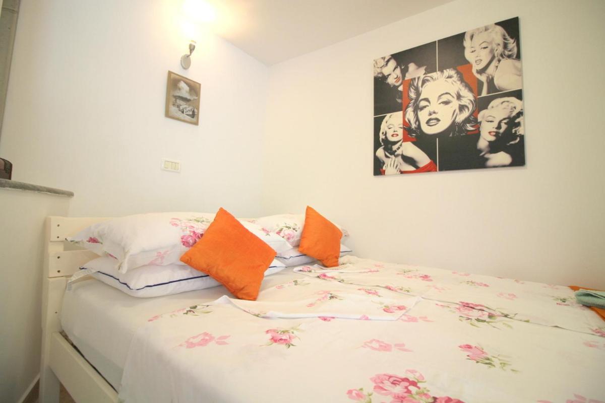 Green Place Apartments Portoroz Bagian luar foto